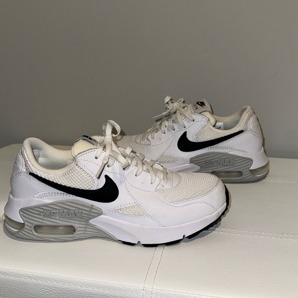 Nike air max shoes